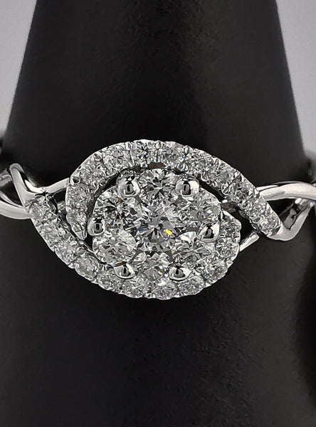 DYMAOND 18K White Gold Cross-Band Diamond Ring with 29 Diamonds