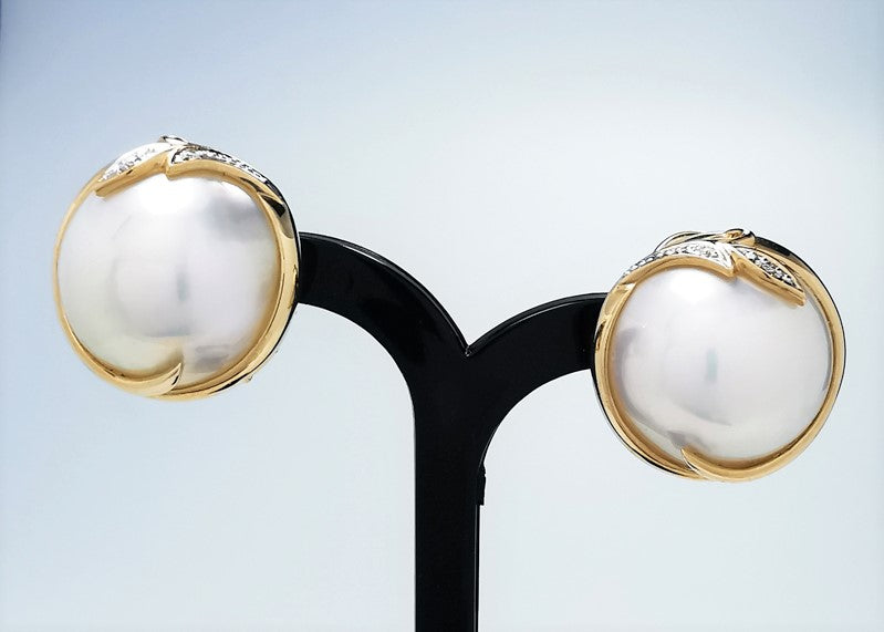 DYAMOND 14K White Gold Mabe Pearl Earring with 2 Diamonds