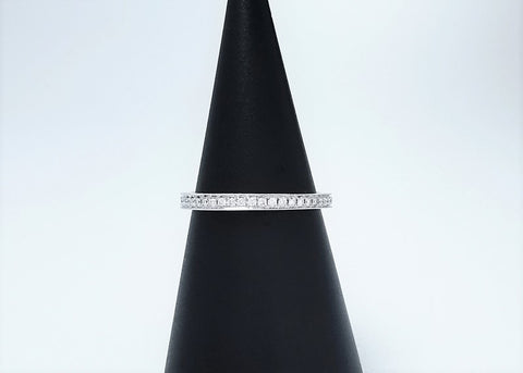 DYAMOND 18K White Gold Full Eternity Diamond Ring with 49 Diamonds (Size 6.5)